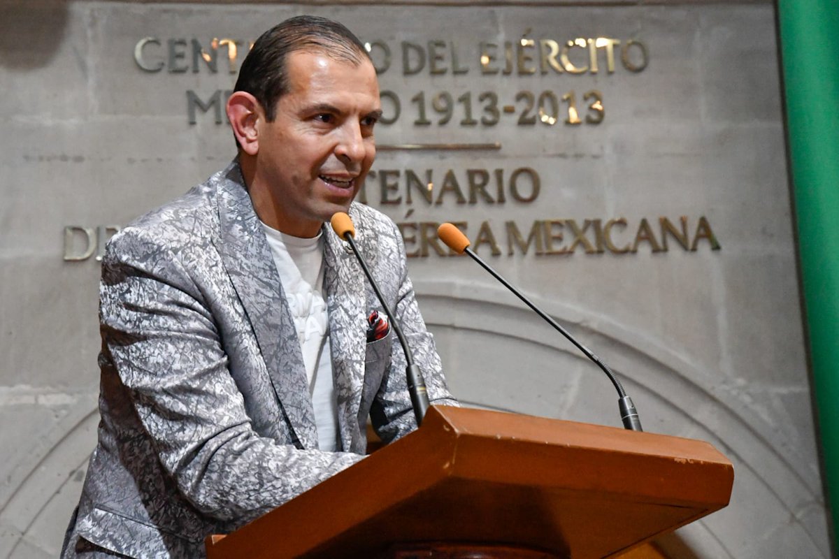 CongresoEdomex's tweet photo. El dip. @soypacosantos reconoció a quien apoyó la construcción de la @UPVM. "Juan Antonio Preciado tuvo la visión de iniciar con ese gran proyecto para la gente de escasos recursos", señaló. https://t.co/6AzORCrwjz