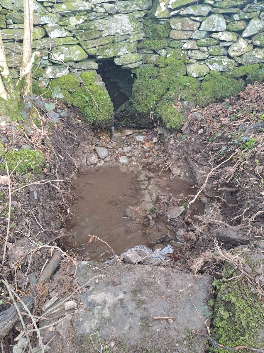 Denporter1965's tweet photo. Silt traps not only stop sediment entering the water course but also help prevent erosion and help with maintenance, here's one we installed today nr Ambleside @lakedistrictnpa @RateMyCulvert https://t.co/owcTIcoHiA