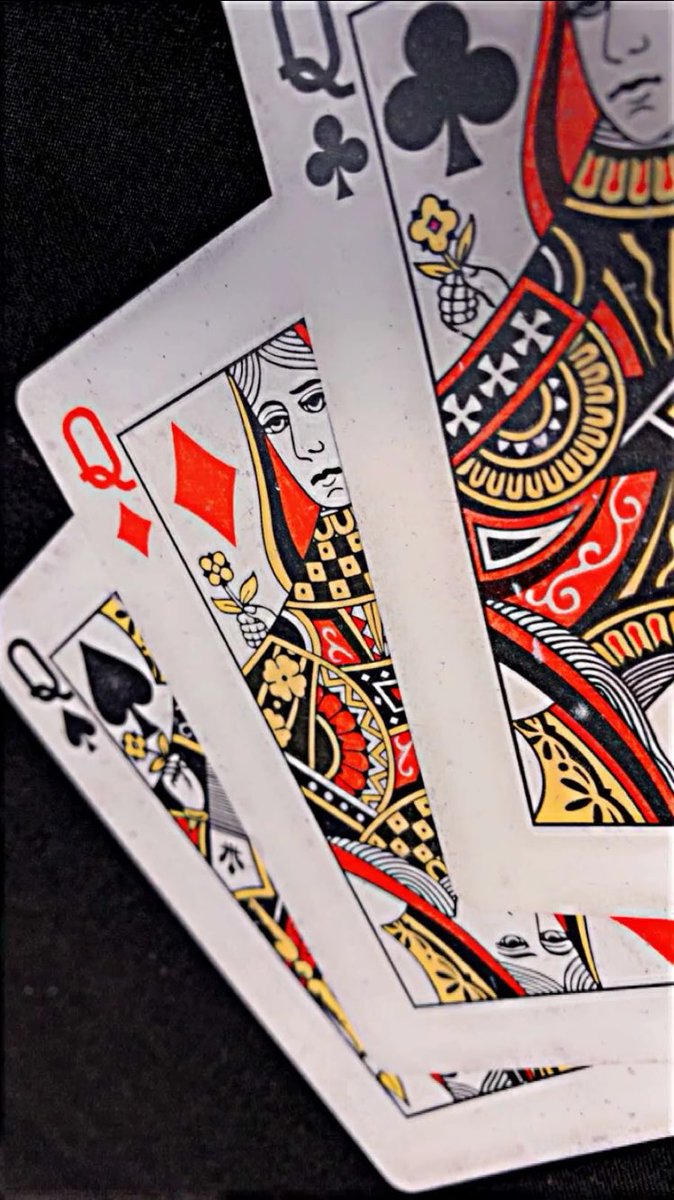 وألحبر دايب عألورق 
صورنا لمّا حرقتها غريبة قلبي اللي أتحرق🎼