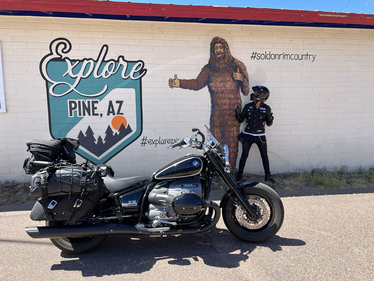 CodyJonesMusic's tweet photo. Thinking back to last summer as a #bmwr18partner banging out just over 4000 miles in 7 days on the @BMWMotorradUSA #R18Classic. Took the long route on two wheels from Los Angeles to Texas. Here's to some warmer weather and a whole lot more miles. #SoulFuel #BmwMotorradUSA https://t.co/byZ9qaEr0s