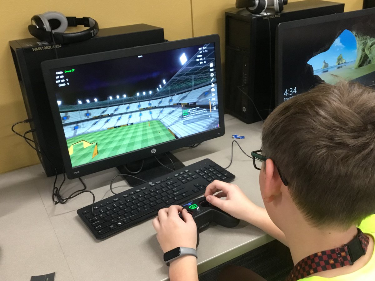 Mrs_Hysmith's tweet photo. Our @Wellborn_MS #TechnologyClub tested out our @velocidronefpv flight simulators and @iflightgo #FPV Radio Controllers last week.
The #WMSTechnologyClub meets weekly after school on Thursdays.
#CSISDCTE #WMSWarhawks #YouBelongHere https://t.co/TnukDLZX1Y