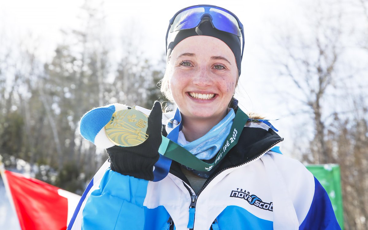 teamnovascotia's tweet photo. 🚨MEDAL ALERT 🚨
Emma Archibald (Fall River) wins gold🥇 in the Cross Country Skiing 2.5 km Classic Para-Nordic Standing Female event. 👏
📷: Communications NS/Len Wagg https://t.co/61pyDsnGco