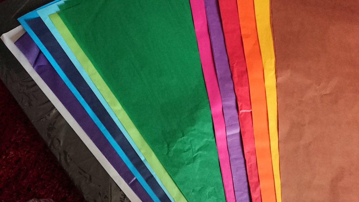 MountWindow's tweet photo. Mixed rolls of tissue now available to collect from @sunshine_no_1 for our #WindowWanderland this weekend! Sign up to get on the map:
https://t.co/zcSOopNjIf https://t.co/VGNfBUXx5z