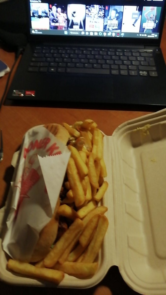 BalouRetour's tweet photo. Il va passer un sale quart d'heure bon app la #teambalou https://t.co/cYeDfxI8Tb