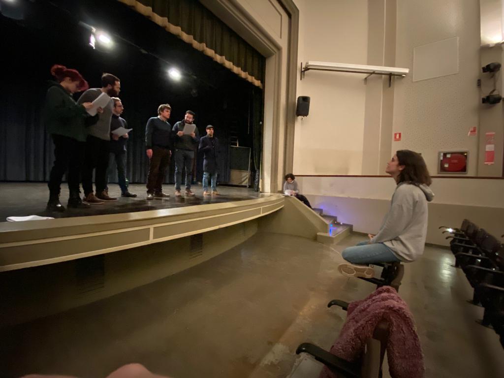 ComunitatClot's tweet photo. 🎭 Torna la #Passió a la Comunitat: "Toca veure la història des del punt de vista de les dones" 👉🏼 La Judit Vilaclara ens explica com és 'Apassionades', la història de la mort de Jesús protagonitzada per les #dones que el van acompanyar https://t.co/ny1qVUpBOX https://t.co/wv9AtR7XTo