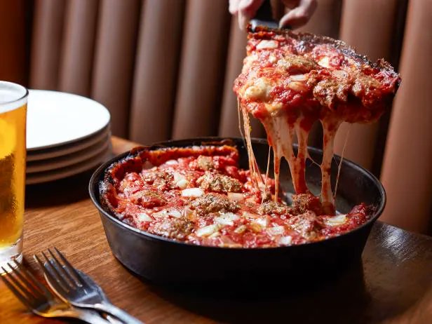 The Best Restaurants in Chicago
Finding a place to eat in Chicago is easy with these tried-and-true suggestions. (Source: Food Network) buff.ly/3XDxmGM #wendypusczangroup #kwinfinity #wpg #kellerwilliams #realtorlife #chicagoil #realestatebroker #visitchicago
