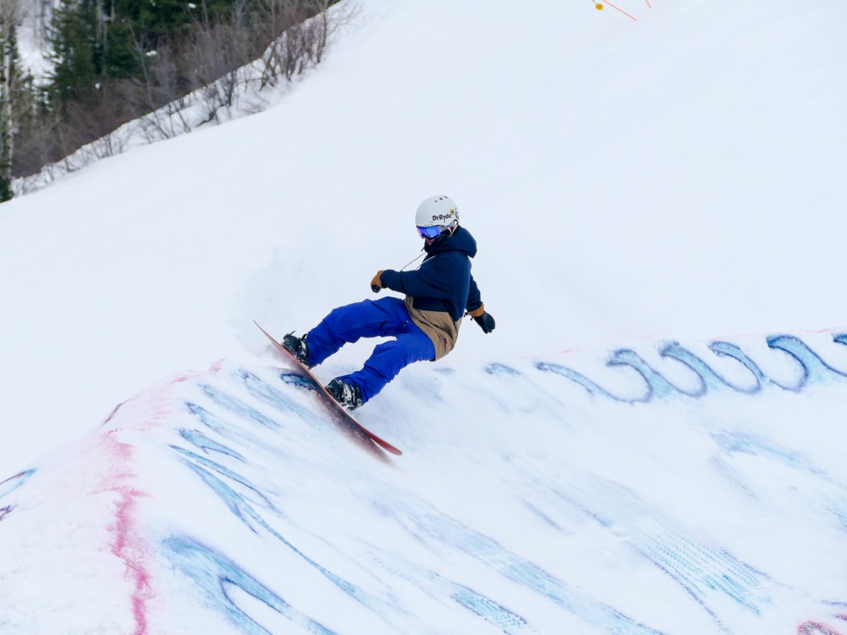 howelsenhill's tweet photo. Hope you were able to catch the wave this past weekend. The unique quarter-pipe feature provided a fun time during the Howie Wowie Wave Bash! https://t.co/d2yb8vJsEW