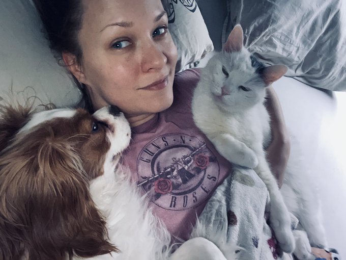 Hi Twitterers ❤️ https://t.co/YXeJ6oHxos<a href="/tag/mvsales"class="tags"><span>&#35;mvsales</span></a>