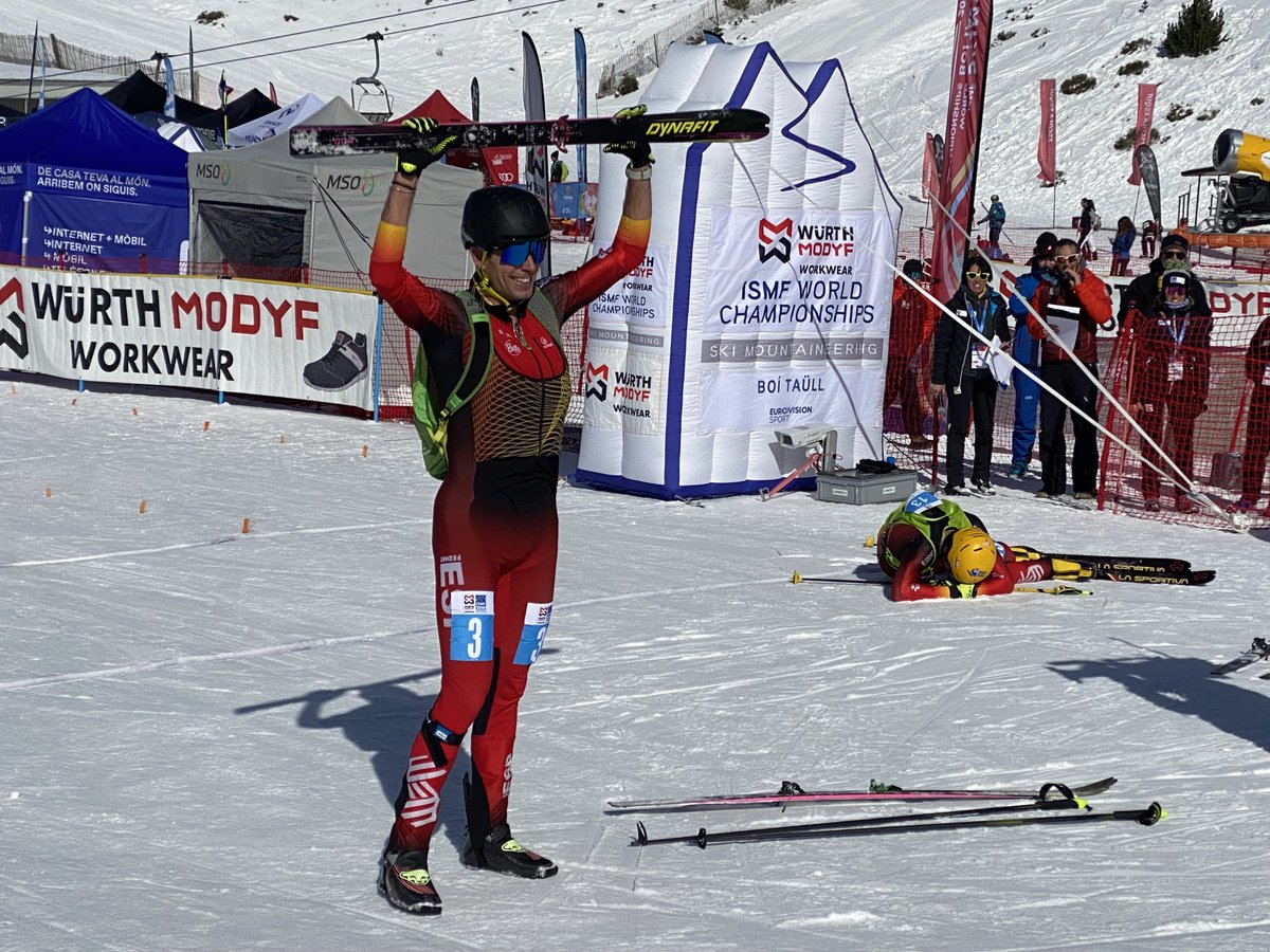 Pòquer català en la primera jornada del Mundial <a href="/ISMFSkimo/">ISMF Skimo</a> de <a href="/boi_taull/">Boí Taüll</a> 

🥇🥇🥉🥉 Oriol Cardona domina l'esprint mundial i el planter català es reivindica. 

Felicitats equip 💛

➕ INFO ➡️bit.ly/3y04Bso

#sentlamuntanya #skimofeec #skimotv3 #boitaullskimo2023