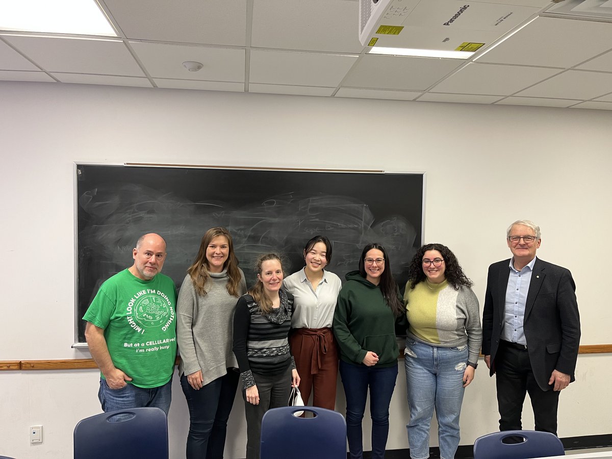 Great meeting with the Honourable Marc Garneau to discuss the work of the McGill Regenerative Medicine Network <a href="/MRM_Network/">McGill Regenerative Medicine Network</a>