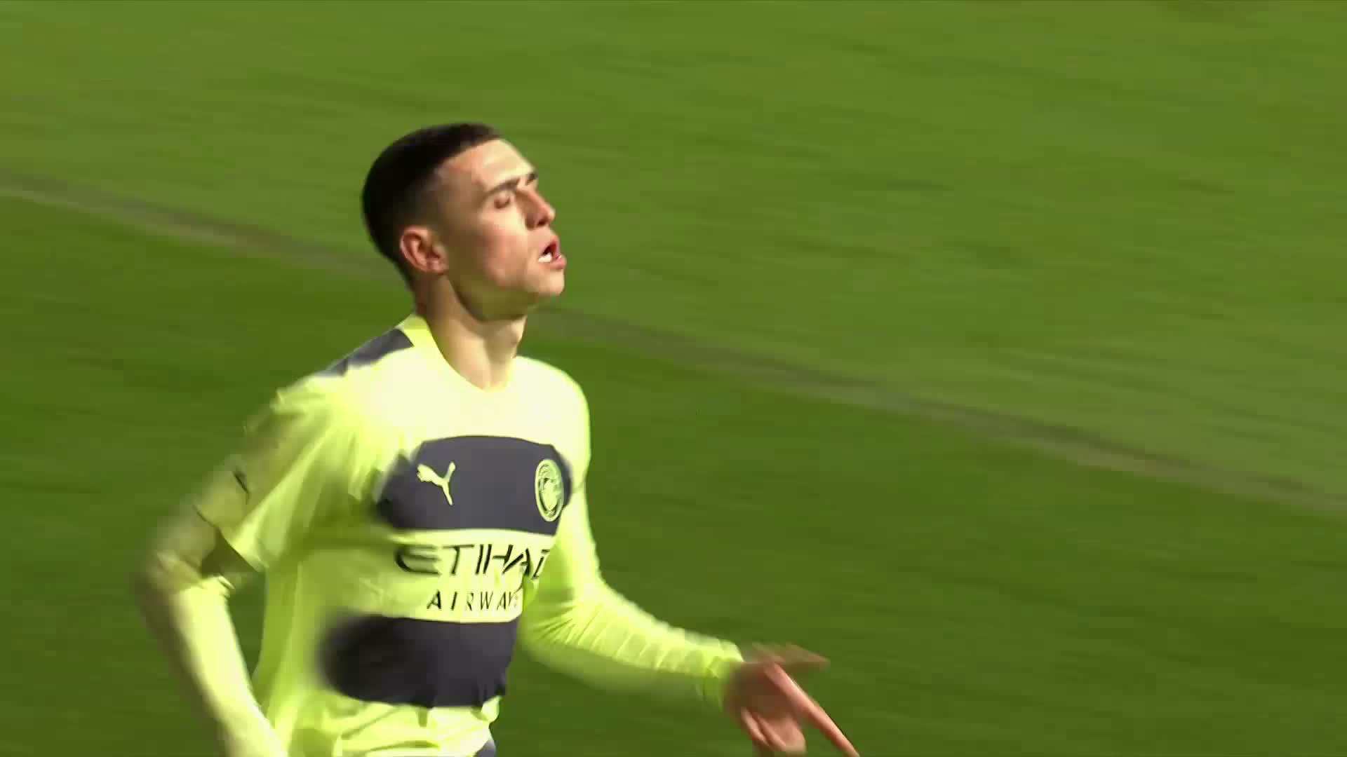 A well-worked @ManCity move is finished by @PhilFoden 🤩

#EmiratesFACup”