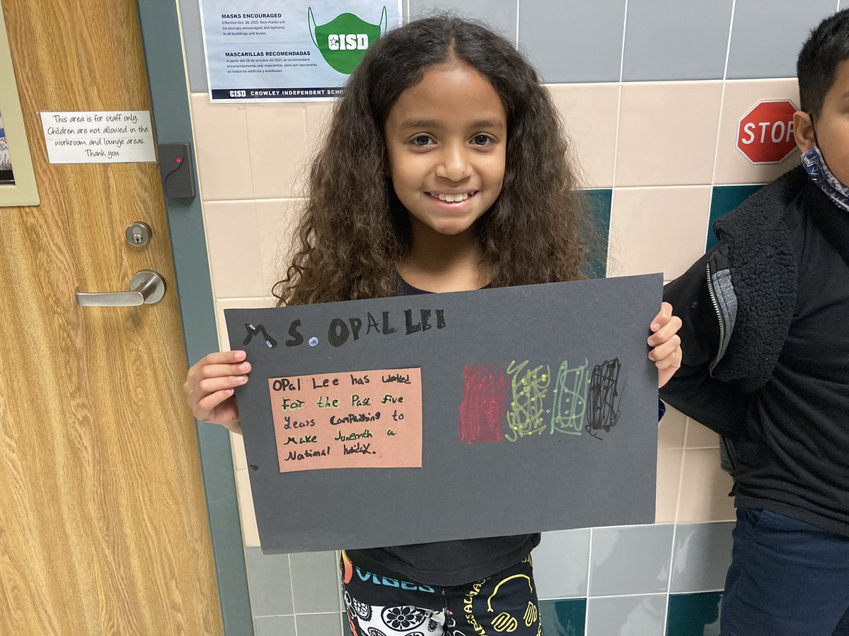 CrowleyISD's tweet photo. 📣 It was a great morning at @DeerCreekElem on Tuesday as students, staff, board members and community members welcomed Opal Lee to campus with a parade, performances and a student-led assembly. #CrowleyPrideUnified #BlackHistoryMonth https://t.co/hXJBCB1afI