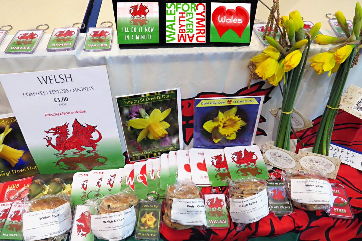 ShopPenhow's tweet photo. We are ready for St David's Day with Welsh Cakes from @NewchurchFarmShop, daffodils from @LittleCaerlicynFlowerFarm  and St David's Day cards, Welsh themed coasters, fridge magnets and key fobs from https://t.co/VqcCJ92TaB.....

Dydd Gŵyl Dewi Hapus!   Happy St David’s Day! https://t.co/vpRjMvWrOj
