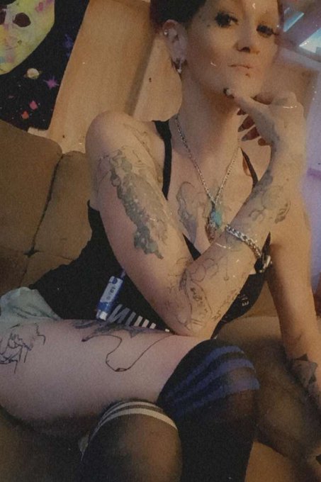 I know my worth not my problem you don't. Officially replaced my heart with a Lego. $badjujuqueen  #RenegadeGoddess<a href="/tag/renegadegoddess"class="tags"><span>#renegadegoddess</span></a>