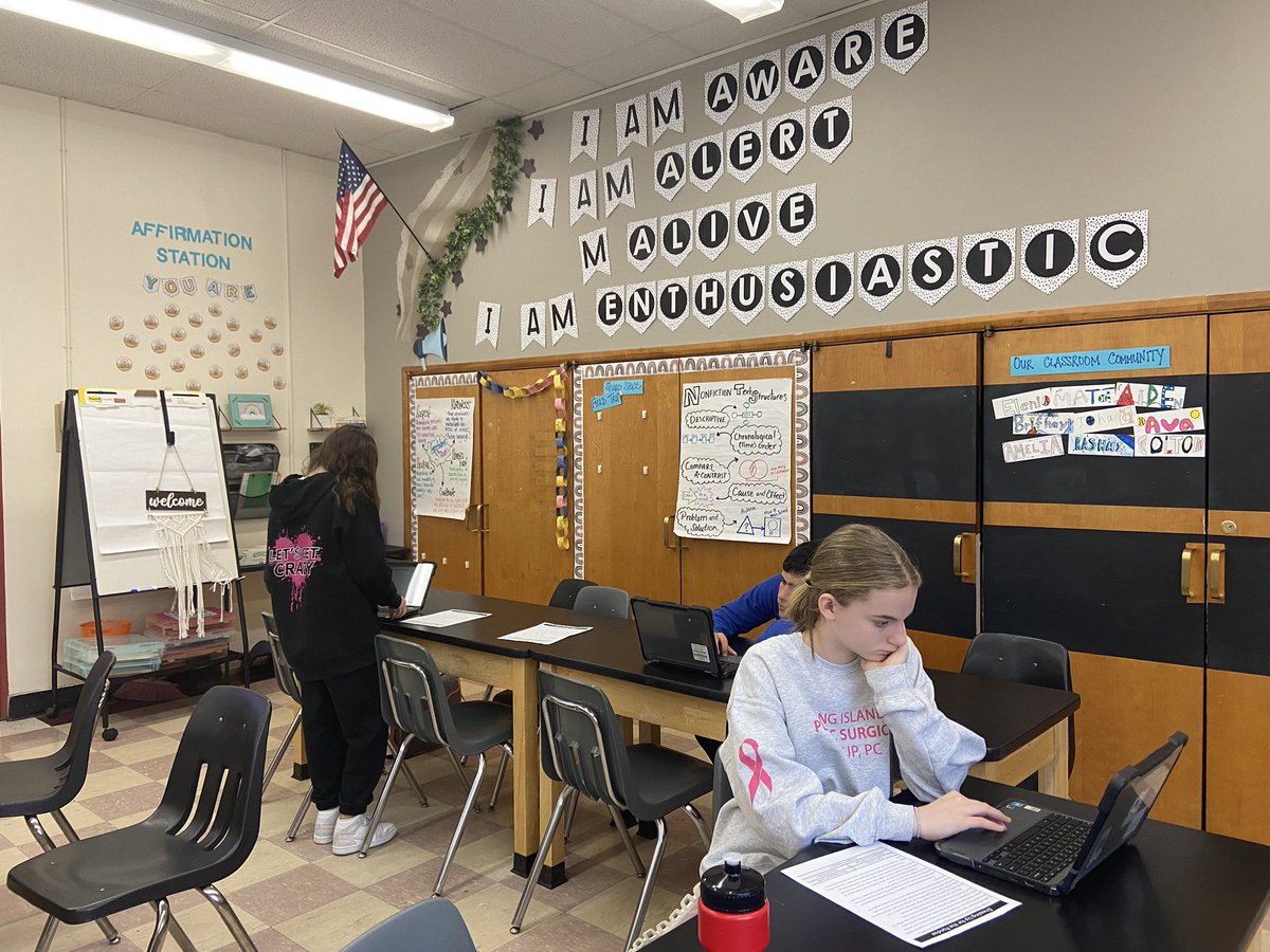Elizabeth Blatz (@blatzelizabeth) on Twitter photo 7th graders spent some time exploring nonfiction texts on the same topic 🐼 with a focus on structure #ewlearns #ewliteracy <a href="/NicoleHunn/">Nicole Hunn</a> <a href="/WilletsRoadMS/">Willets Road School</a> 7th graders spent some time exploring nonfiction texts on the same topic 🐼 with a focus on structure #ewlearns #ewliteracy <a href="/NicoleHunn/">Nicole Hunn</a> <a href="/WilletsRoadMS/">Willets Road School</a>