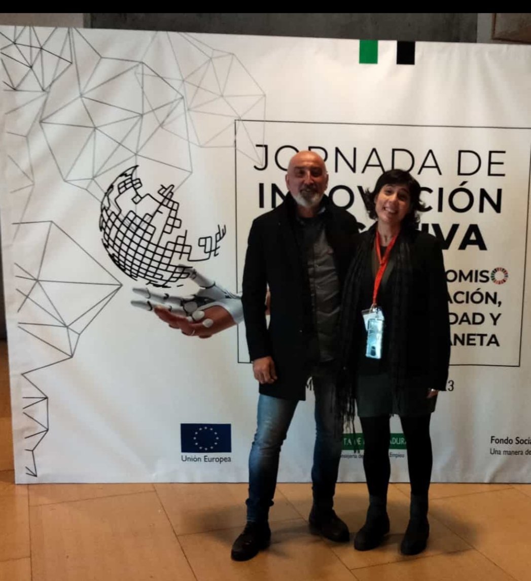 IsabellaMrp's tweet photo. Disfrutando de las Jornadas de Innovación Educativa Extremeña. #innovaex23 . https://t.co/xj4umEnoGV