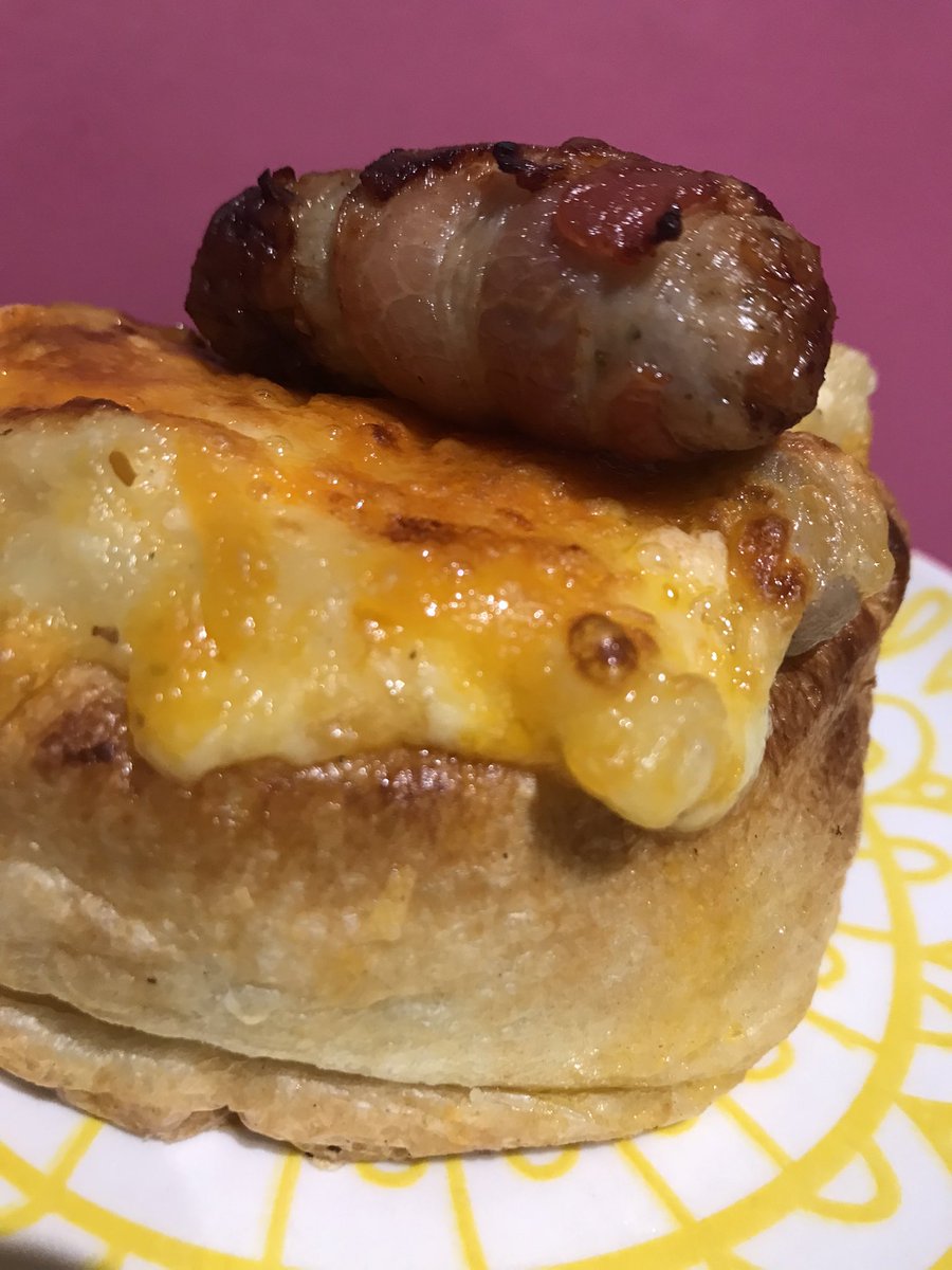 Former Toastie Queen 🧀 tweet media