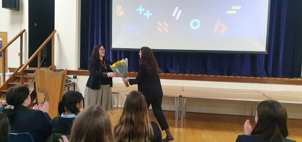 Thrilled to have hosted Amanda Sleight, Commercial Director of Web Services at Amazon UK, today @qegsbarnet Inspirational leadership and role modelling for our students. Huge thanks to QEGSA #girlsintech #technologyleaders #Stemettes
