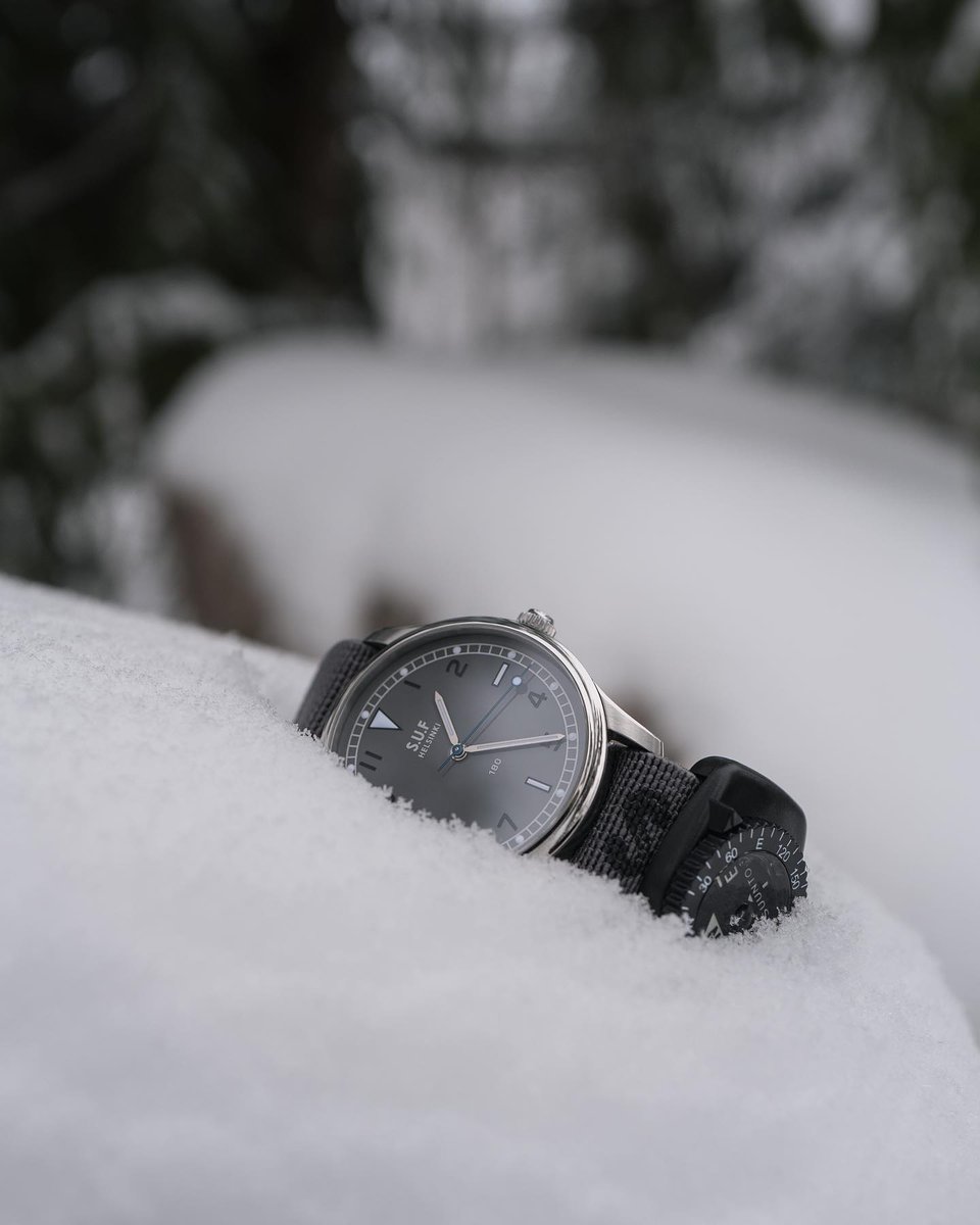 sufhelsinki's tweet photo. 180G on outdoor action #toolwatchtuesday ☃️

#sufhelsinki #fieldwatch #watchfam: https://t.co/RanMsgH45T https://t.co/STsDI14GVk