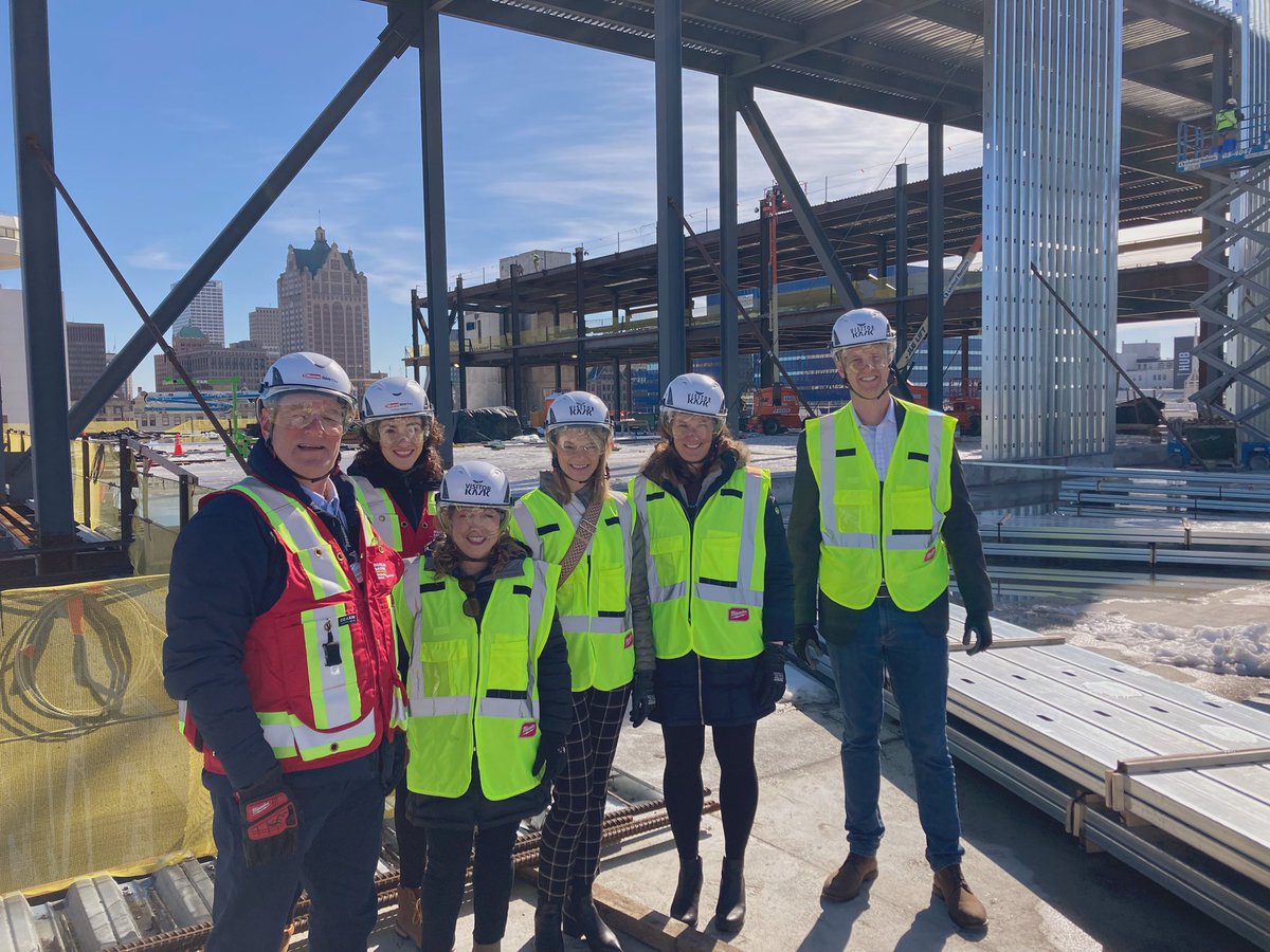 45° and sunny in MKE, what a great day for a site tour of the @WICenterMKE with <a href="/MMAC_Chamber/">MMAC</a> leadership. After yesterday’s rain I got to highlight my favorite topic which is of course the storm trap, mitigating run off and not overloading our sewers. #LEEDSilver #BuildingMore