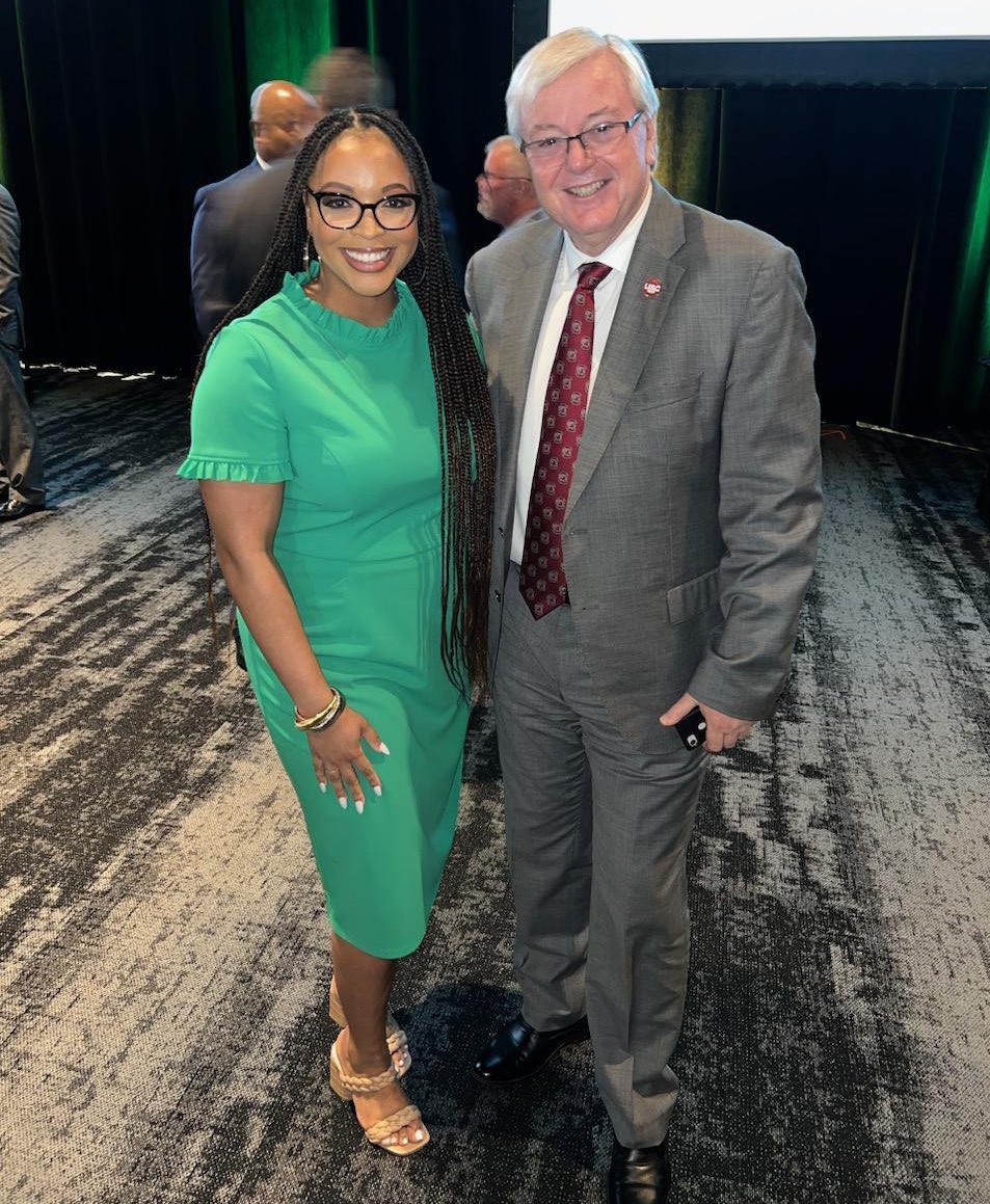 MichaelAmiridis's tweet photo. Enjoyed taking part in Greenville Chamber of Commerce’s 134th Annual Meeting with a great panel and the best Gamecock moderator, Destiny Chance @chanceofdestiny!
@GvilleChamber @ClemsonPrez @theprismahealth @LockheedMartin https://t.co/fIcyQtUPWX