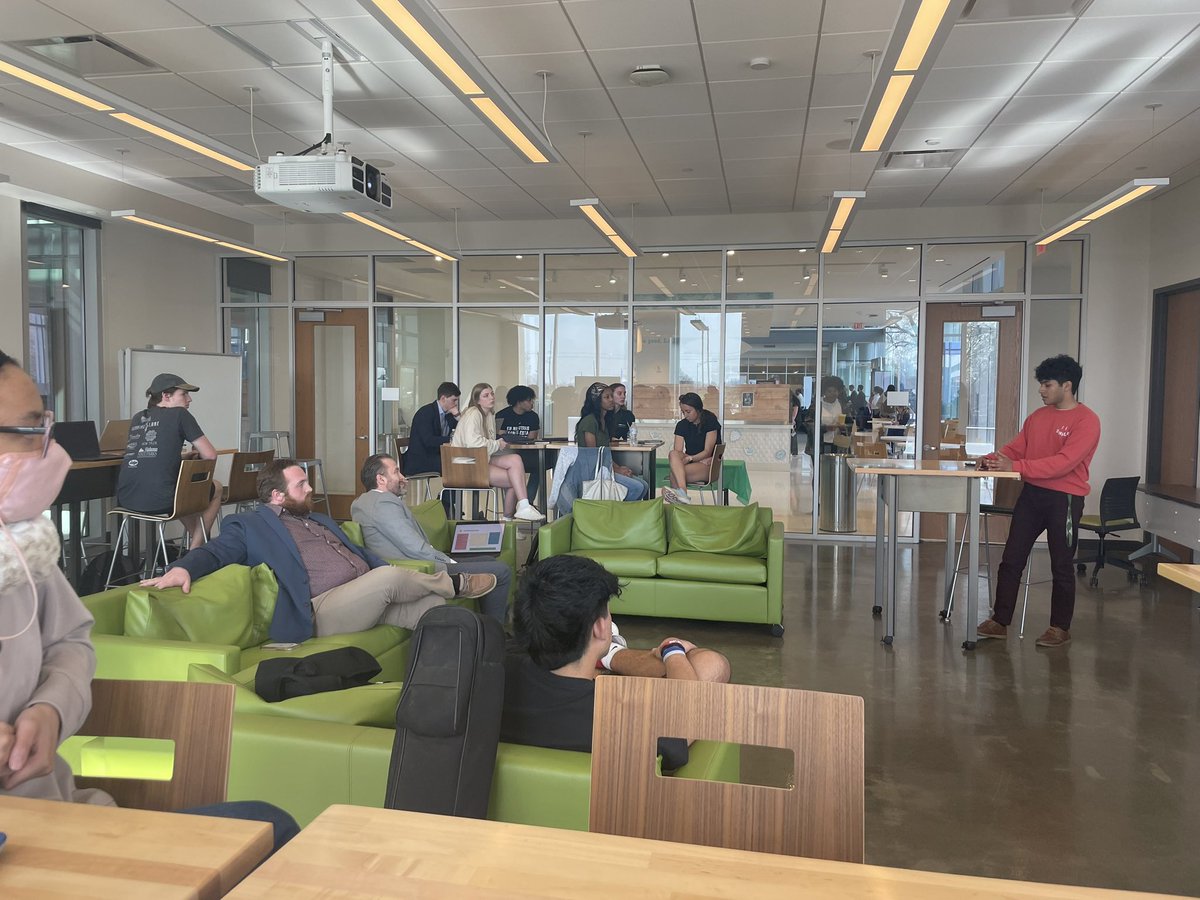 EntUAB's tweet photo. ENT 350 Students hard at work developing concept models and mission statements for their team projects. #uabent #Entrepreneurship #collatschoolofbusiness https://t.co/l2qnW0oyyj