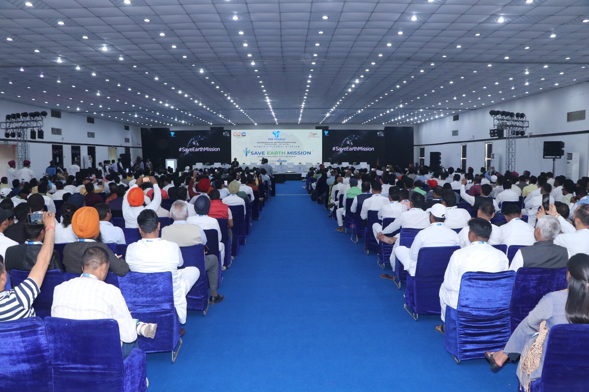 Sandeep4Earth's tweet photo. @GretaThunberg @ClimateCentral @Connect4Climate @PMOIndia 
Massive community outreach program started for SAVE EARTH MISSION in India. Several prominent politicians, government officials, environmental activists and saints participated in the program organized at CCI, New Delhi https://t.co/pCtsrOEh9n