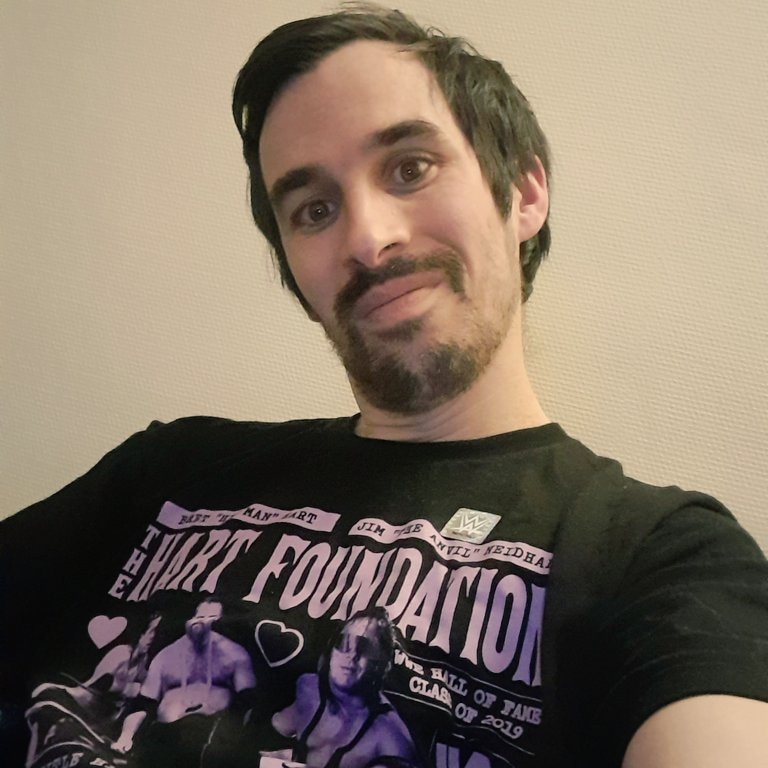 PapyHarry's tweet photo. #aewtoonami j'espère vous passer un bon show , moi je me dis que le catch c'est un divertissement qui réunit notre famille , donc soyons heureux de vivre ça ensemble. https://t.co/0UIwNkSHnA