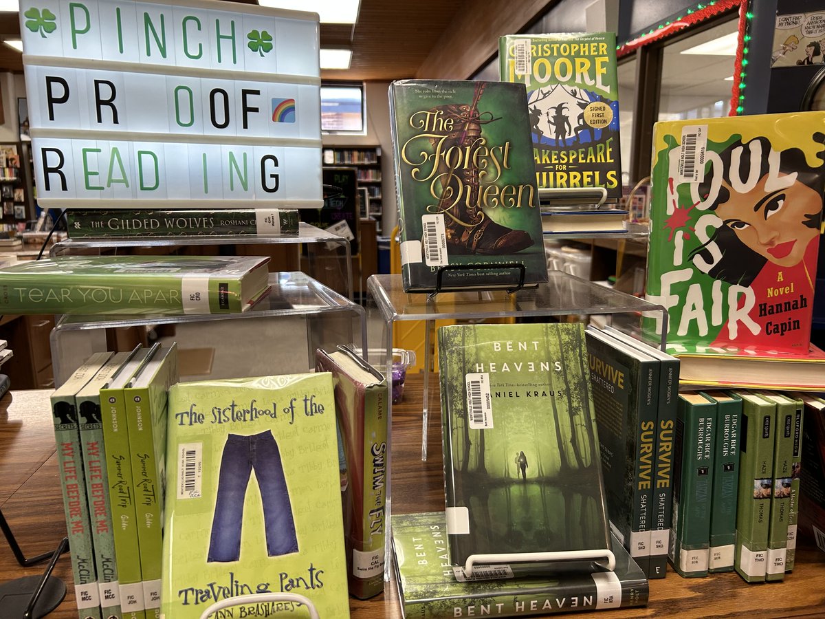 HoltLibrary's tweet image. Make yourself Pinch Proof. Plenty of green to go around. #KeepReading #WSDLibraries