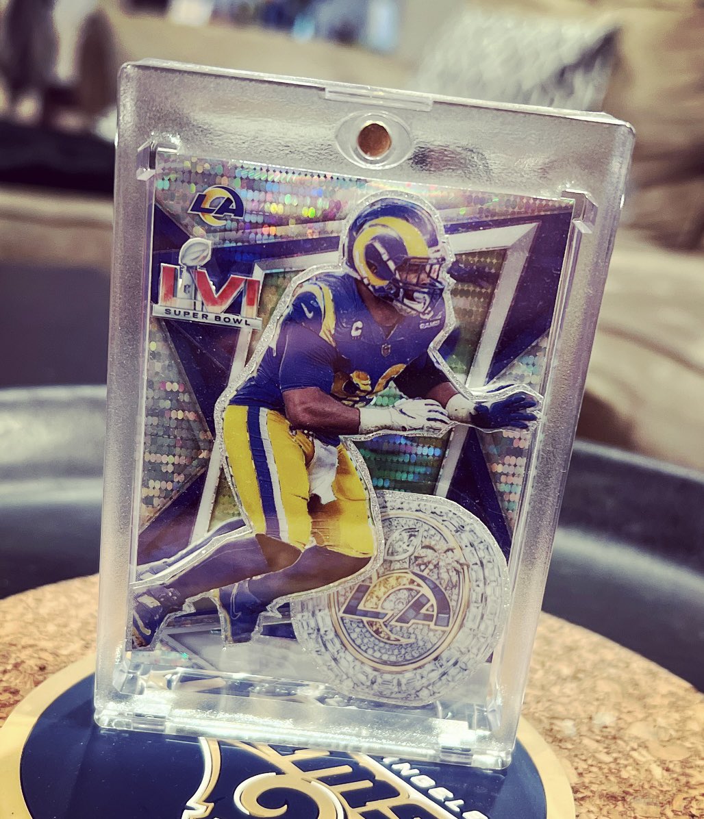 MedProErick's tweet photo. Just wanted to thank @OgNam213 for this amazing card, his work is amazing. Always looking forward to your raffles &amp; contests. This one is staying on mantle regardless of what the wife says. Thanks again Ramily. https://t.co/5LJAReA8Iz