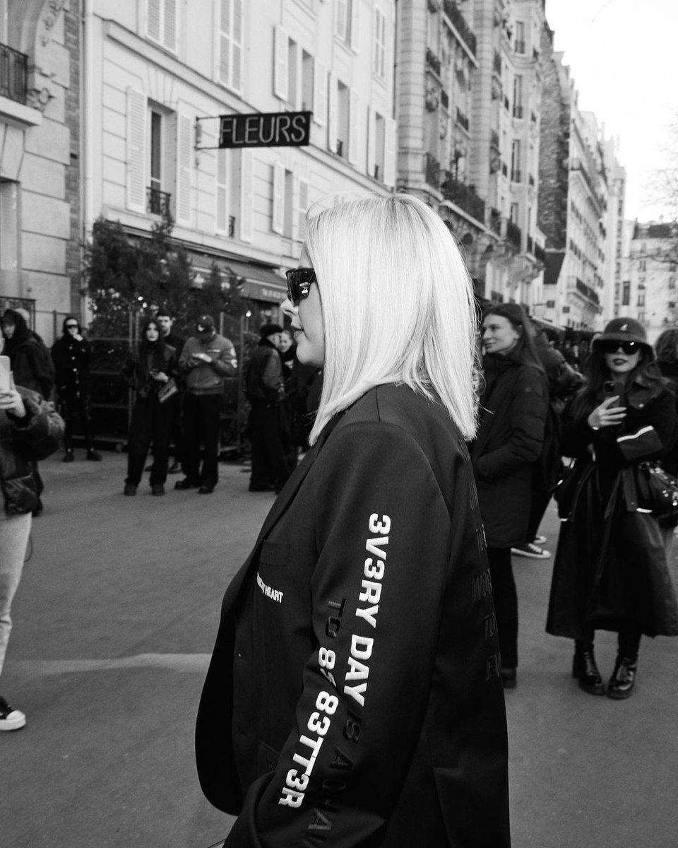 PFW 🖤🤍