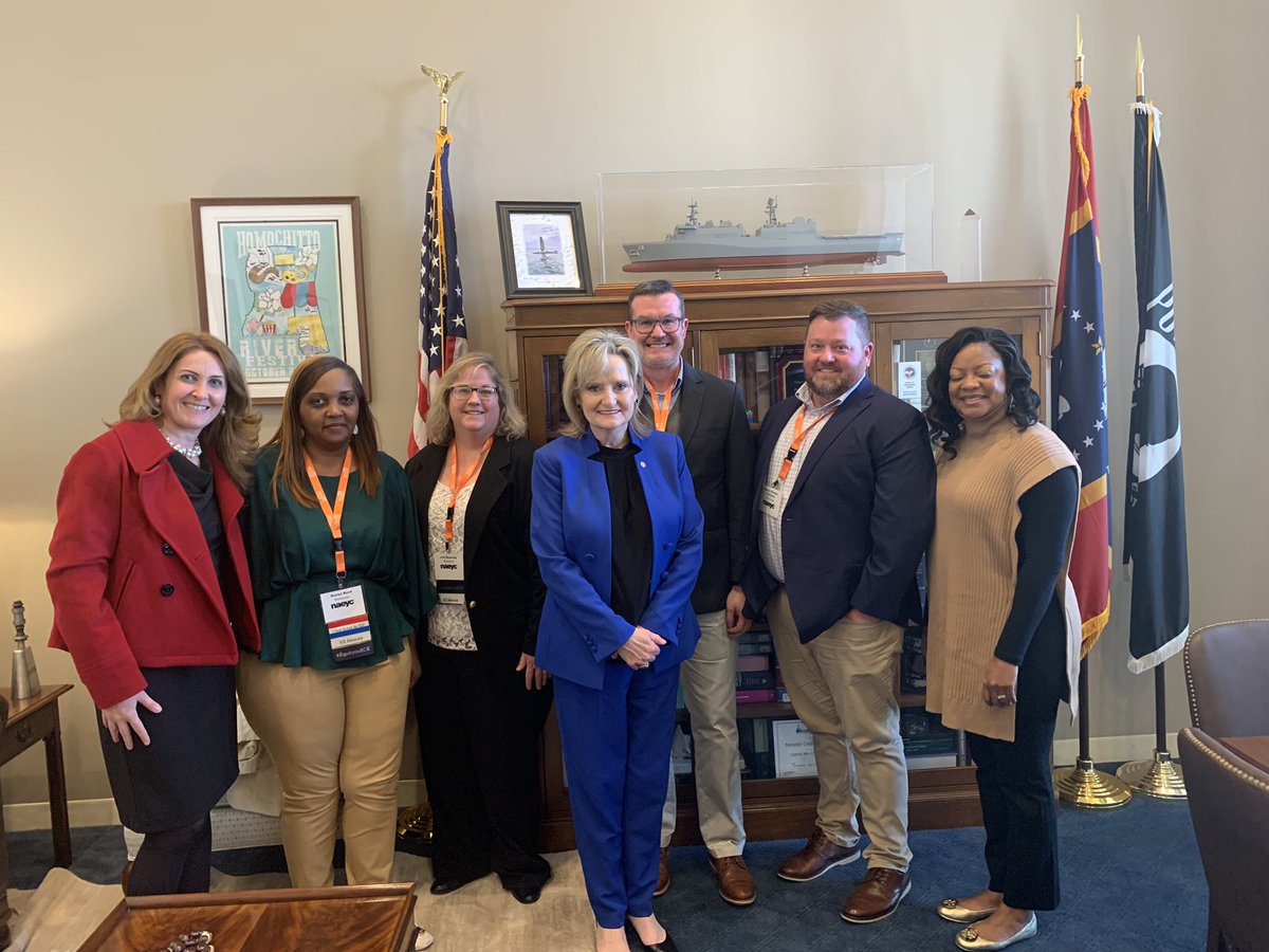 MS early childhood advocates met with Senator Hyde Smith to discuss the twin crises of food security and child care access in rural communities #naeycPPF #childcarestrong #CareCantWait