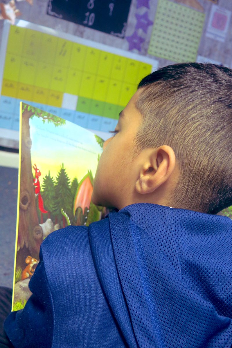 misssmythe_HT's tweet photo. We LOVE to read in Ruby Class 📚💜
#EYFS #EarlyYears #EY #EYReading #ReadAchieveSucceed
@Richmond_HT https://t.co/3jFqXyefOk