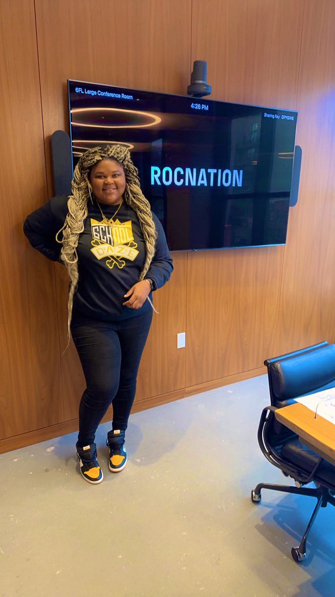 TayaSimmons's tweet image. Been keeping it entirely too humble 💁🏽‍♀️#respectfully  #getShotbyagirl 😝🥰😘