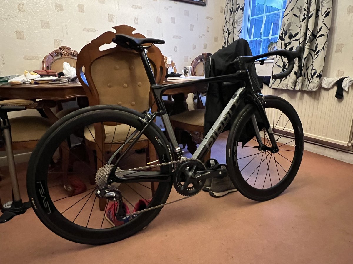 _CLPhotography's tweet image. I collected my new race bike today, superb service from @RibbleCycles in Nottingham 👍🏻

#ribblecycles #newbikeday #ribble #cycling #cyclinglife