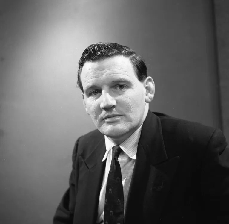 ConnHistofBBC's tweet photo. Hear Donald Baverstock, Controller #Television, Editor: 'Highlight' & 'Tonight'; interviewed by
Leonard Miall from the @BBChistory #oralHistory #Archives digitized and made available on the #CHBBCwebsite.
#CurrentAffairs #News
https://t.co/Pr5ni1QtA1 https://t.co/TisYuxLEiP