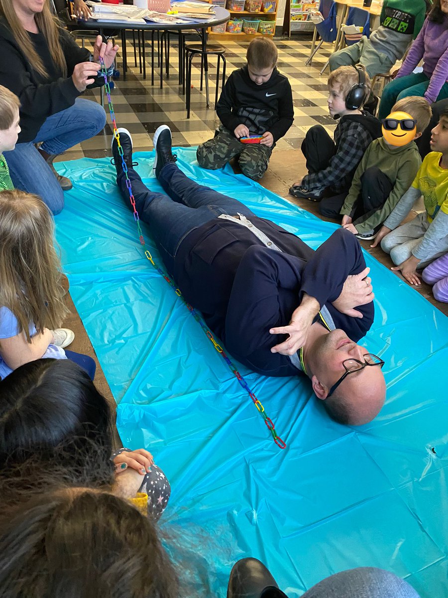 Thanks Mr. J. Zwolak for stopping by and letting us measure you! 😂 How many link chains do you think <a href="/jeffzwolak/">Jeff Zwolak</a> is? <a href="/avenue_lake/">Lake Avenue Public School</a>