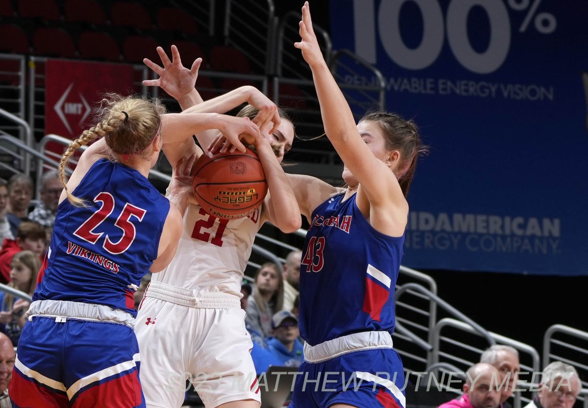 MPutneyMedia's tweet photo. 4A- Ballard beats Decorah 58-44.
#iahsgbb #IGHSAU @SBLiveIA #IowaGirl @BHSbombers @BHS_girlshoops @DecorahGBB
https://t.co/B1GrppnMPc https://t.co/dXSgb8QKHZ