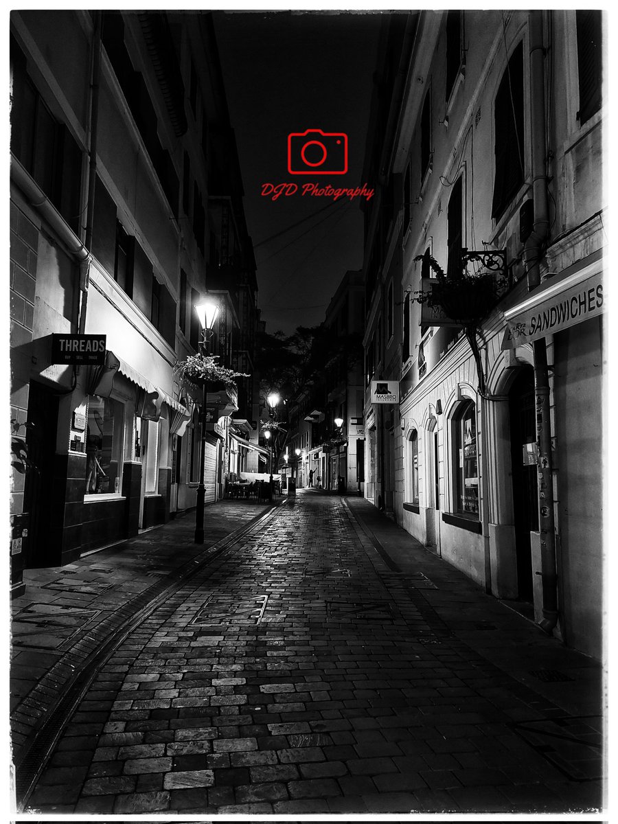 DJDiaz88's tweet photo. 7ish. #Gibraltar  #Monochrome #BlackAndWhite #MainStreet #OneOfMyOwn #Framed #VisitGibraltar #Morning #Tuesday #February #DJDPhotography https://t.co/pEEZlOsYq7