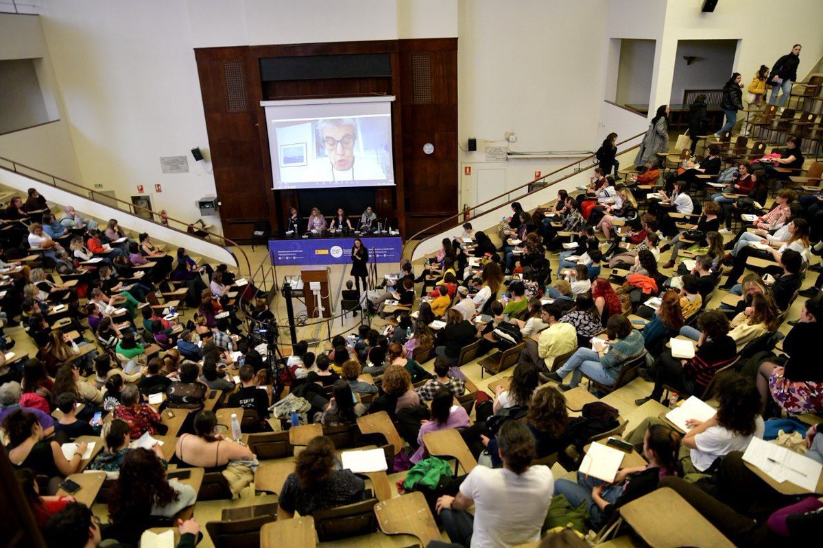 Lu Portos tweet media