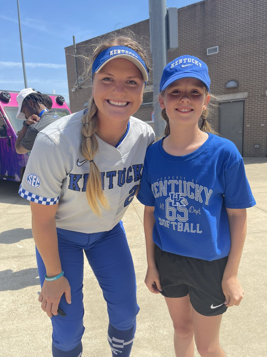 Wendy Tucker (@coachtucker2131) on Twitter photo Happy Birthday to my two favorite softball players...one is my hero <a href="/laneyrtucker2/">Laney Tucker 2030</a> and the other is her hero <a href="/erincoffel5/">Erin Coffel</a> ๐๐ฅโค๏ธ๐ฅ๐! Enjoy your day ladies!! <a href="/gregtucker31/">gregtucker31</a> Happy Birthday to my two favorite softball players...one is my hero <a href="/laneyrtucker2/">Laney Tucker 2030</a> and the other is her hero <a href="/erincoffel5/">Erin Coffel</a> ๐๐ฅโค๏ธ๐ฅ๐! Enjoy your day ladies!! <a href="/gregtucker31/">gregtucker31</a>