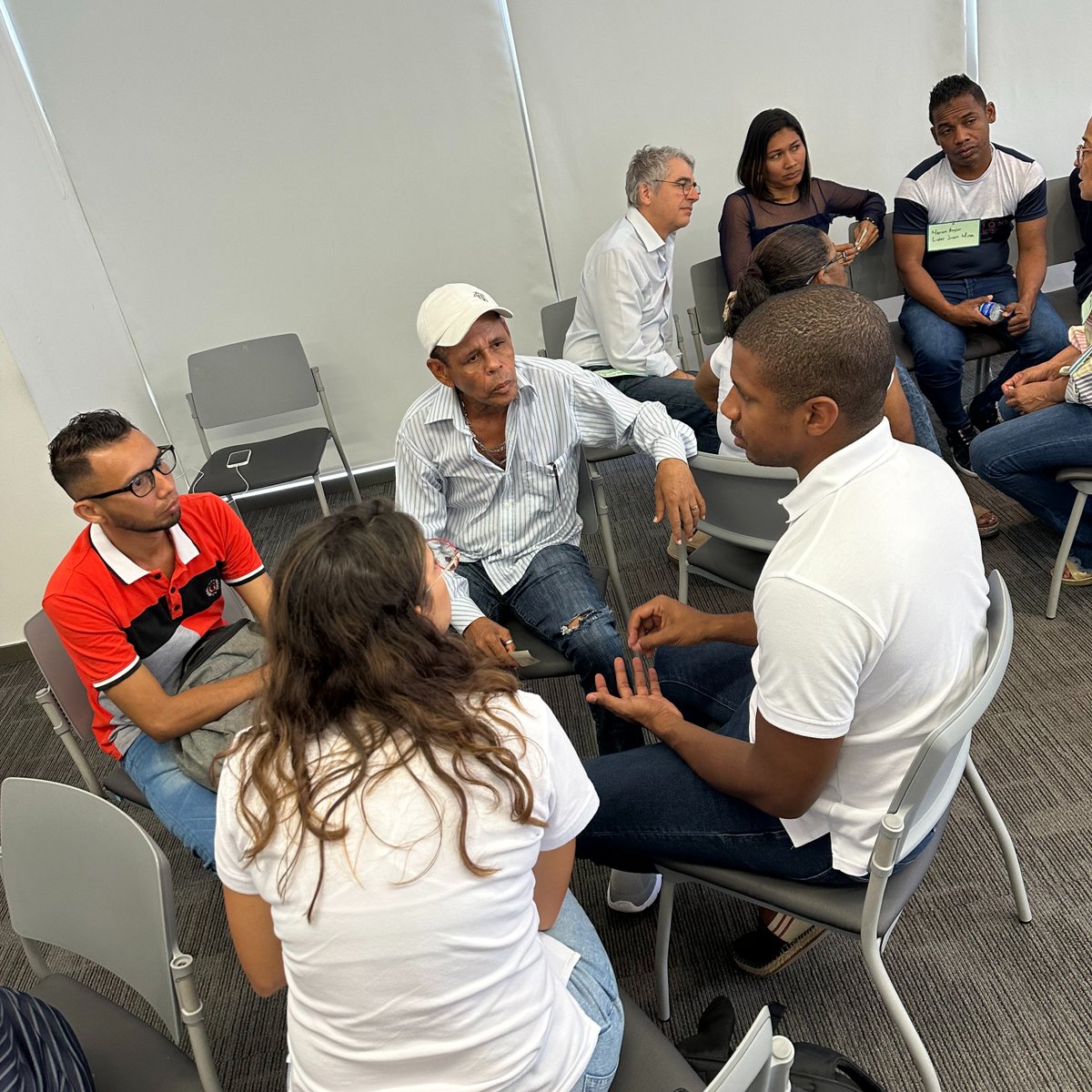 VenezuelaQuilla's tweet photo. Entre  miembros de organizaciones civiles y de la diáspora formulamos el reglamento para la correcta gestión de los huertos que dará a Barranquilla y a sus habitantes el espacio que se merecen. Juntos construimos ciudad. #GenerACTOR #SomosLaClave https://t.co/ompktSGwYP