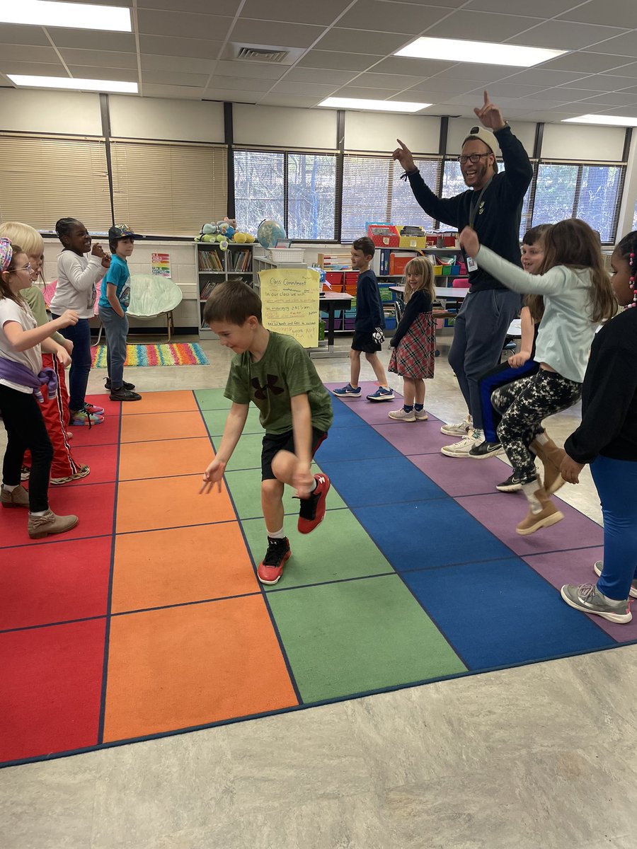 Rachel Hirneisen tweet media