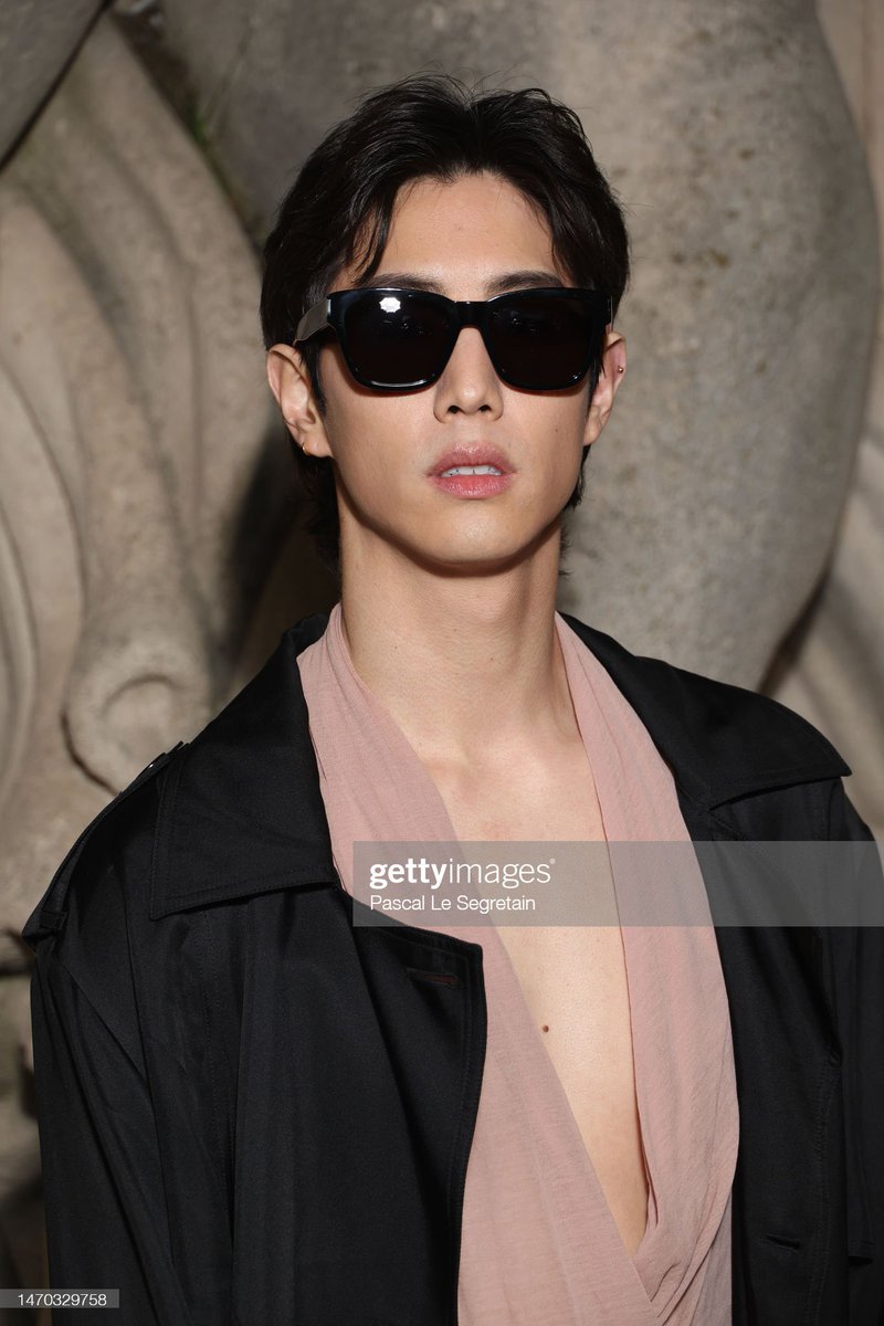 journeyofMT's tweet photo. [HQ by Getty] #MarkTuan for Paris Fashion Week F/W 2023 (Part 1)

🔗 https://t.co/mMs7IMOjJl
🔗 https://t.co/WhtbwpYGzR
🔗 https://t.co/zn9Q9QZfJX
🔗 https://t.co/5AkZ9rpgei

MARK TUAN SAINT LAURENT PFW23
#SaintLaurentModeAvecMarkTuan 
#MarkTuan_SaintLaurent 
@marktuan @YSL https://t.co/WczO4O5FUh