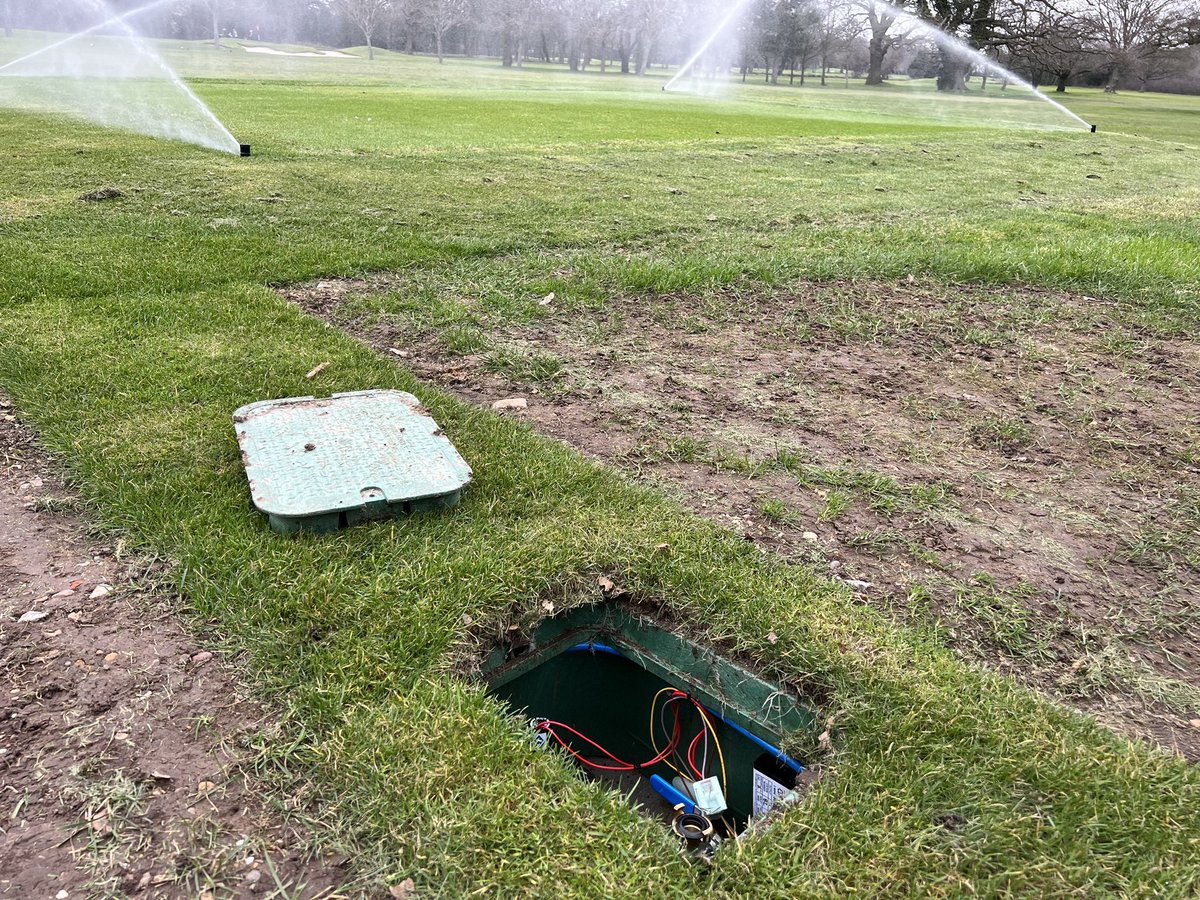 Fulwell’s new Tee pads looking good and the irrigation valve boxes look neat, even if i do say so myself. 😊