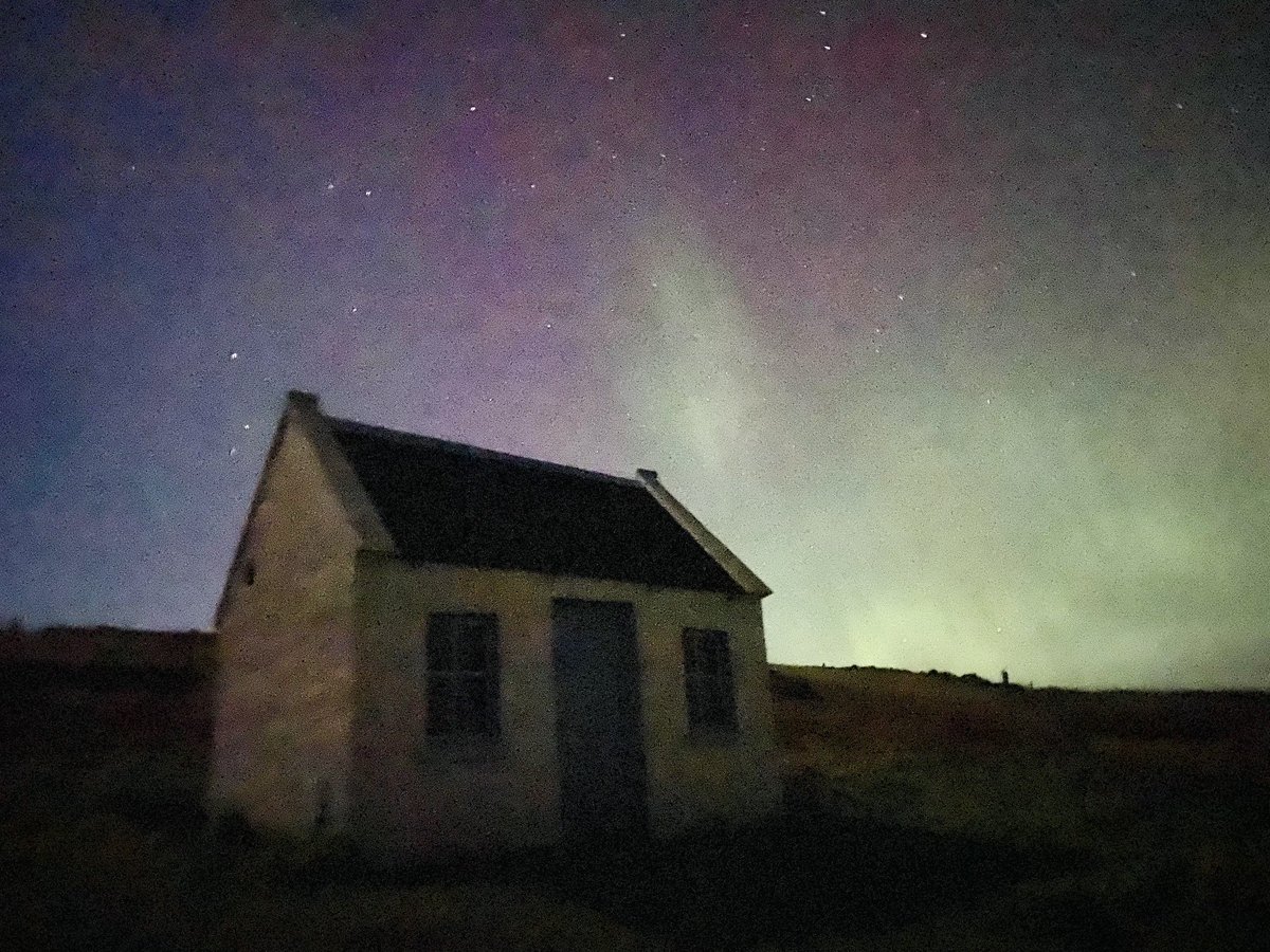 Last nights #AuoraBorealis. A flickering, flittering cathedral of light.  #geary #skye #northernlights #nightsky #scotland #nature