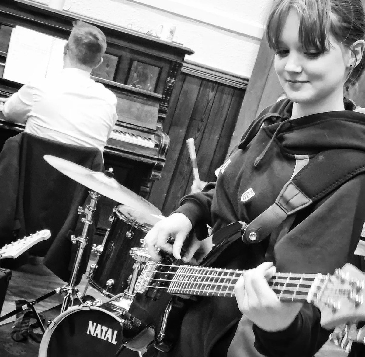 Woah it’s Katie on the bass!! #schoolofrock (Played by Genevieve) with our awesome MD <a href="/richardjdawson/">Richard Dawson</a>