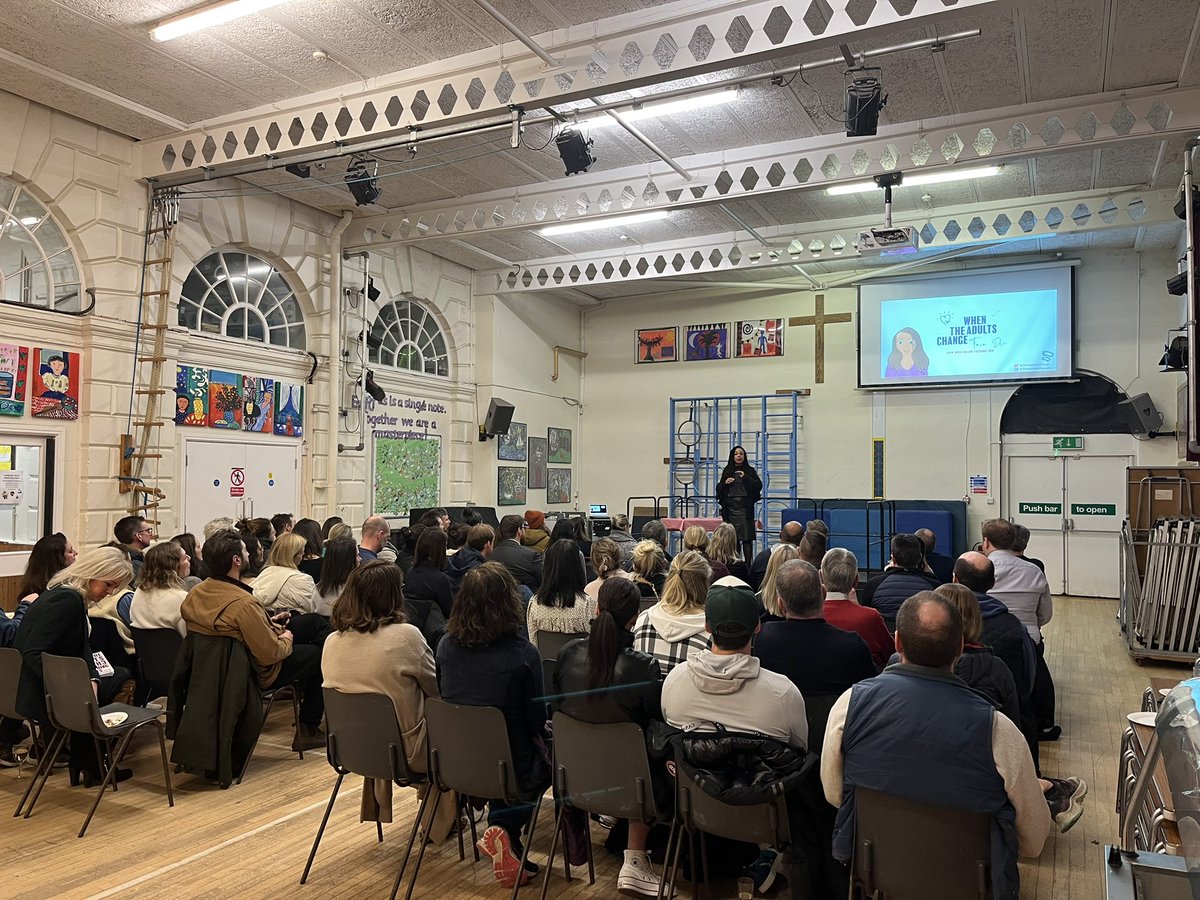 A fantastic workshop with <a href="/TaraElietweets/">Tara Elie</a> who we welcomed back to The Paragon this evening to talk to parents about relational practice, and the power of positive psychology when talking to our children. #whentheadultschange #postiveparenting <a href="/pauldixtweets/">Paul Dix</a>
