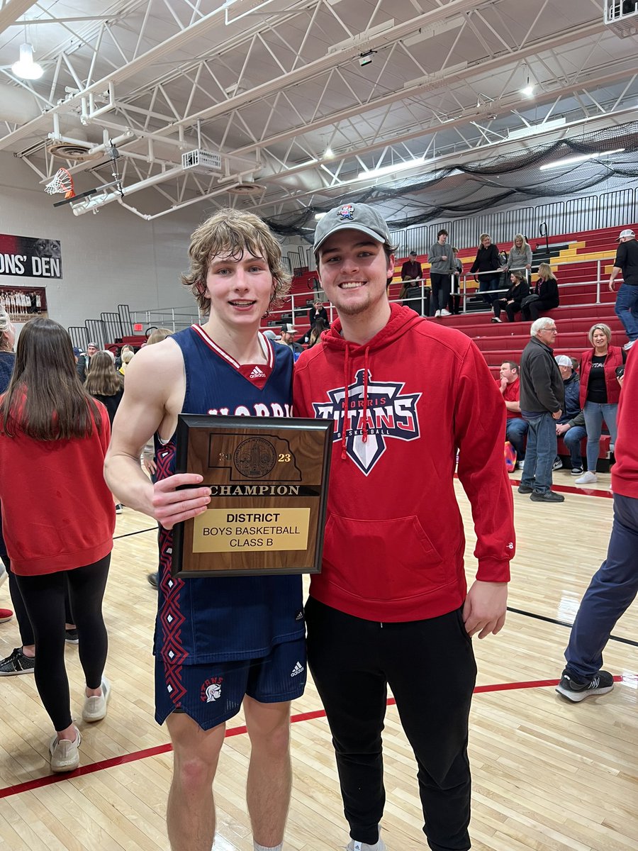 Devin Klein tweet media