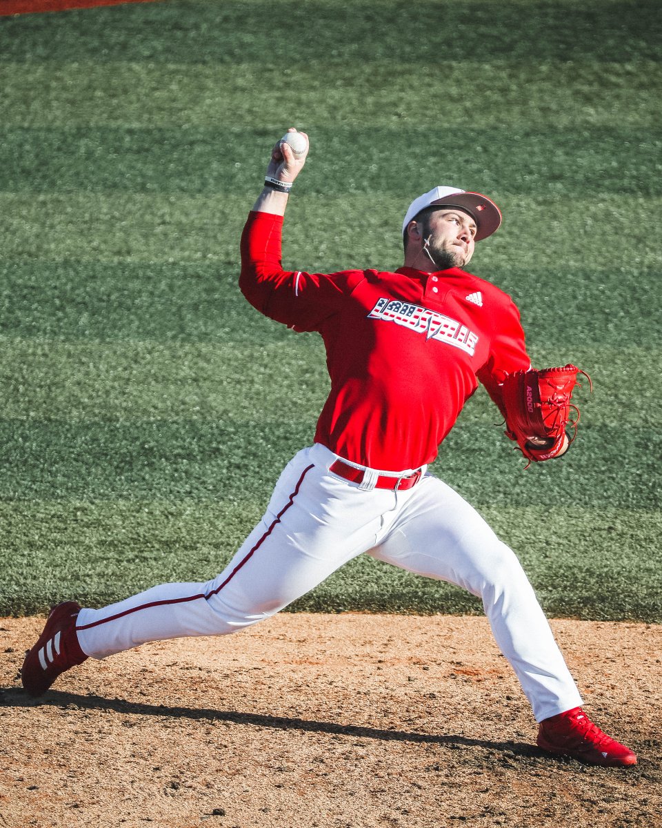 LouisvilleBSB's tweet photo. M7 | @kalebcorbett02 is the latest to put a zero on the board.

Cards 10, Colonels 0

#GoCards https://t.co/tLXOtCTLoV